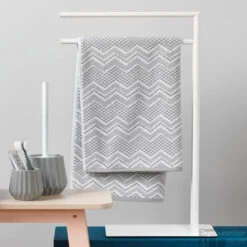 Handdoekrek 2-armig Sealskin Tube Wit 11 Handdoekrek 2-armig Sealskin Tube Wit -Grohe Verkoopwinkel 362383210 sfeer 3