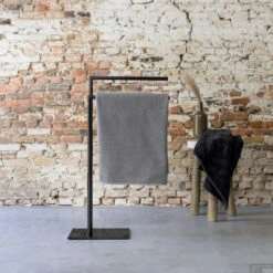 Handdoekrek Sealskin Tube 2-armig Vrijstaand Zwart -Grohe Verkoopwinkel 8720553004233 4