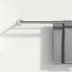 Handdoekrek Geesa Nemox Dubbel Chroom 9 Handdoekrek Geesa Nemox Dubbel Chroom -Grohe Verkoopwinkel handdoekrek geesa nemox dubbel chroom sfeer 1