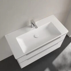 Wastafel Villeroy & Boch Subway 3.0 Met CeramicPlus 1 Kraangat Geen Overloop 100x47x16.5 Cm Stone White -Grohe Verkoopwinkel wastafel villeroy boch subway 3.0 100x47x16.5 cm stone white sfeer3 2