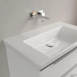 Wastafel Villeroy & Boch Subway Met CeramicPlus Geen Kraangaten Geen Overloop 3.0 80x47x16.5 Cm Wit Alpin -Grohe Verkoopwinkel wastafel villeroy boch subway 3.0 80x47x16.5 cm wit alpin sfeer3